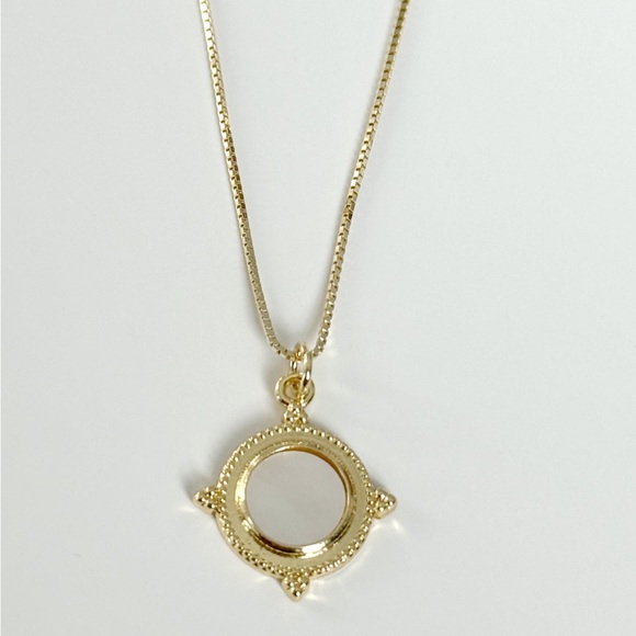 Mirage Necklace - Picture 2 of 7